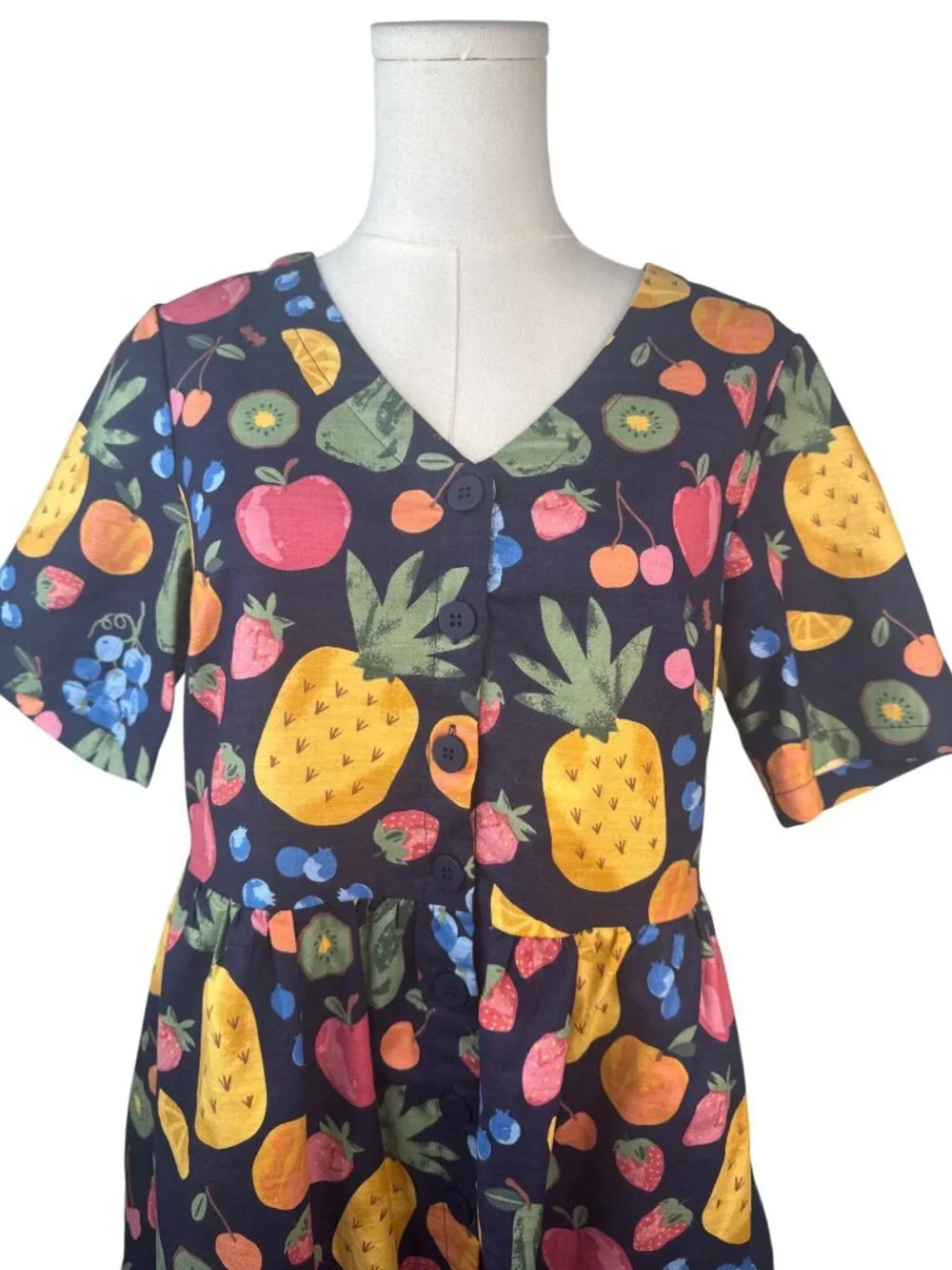 Princess Highway Size 6 Fruit Print Cotton Dress With V-Neckline & Button Front - Picture 6 of 16